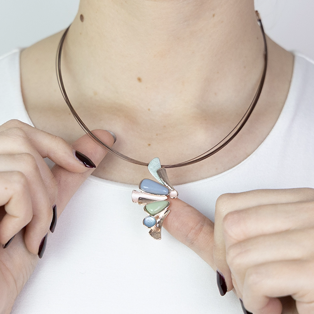 Collana girocollo KLK con pendente a forma di ventaglio - immagine 5